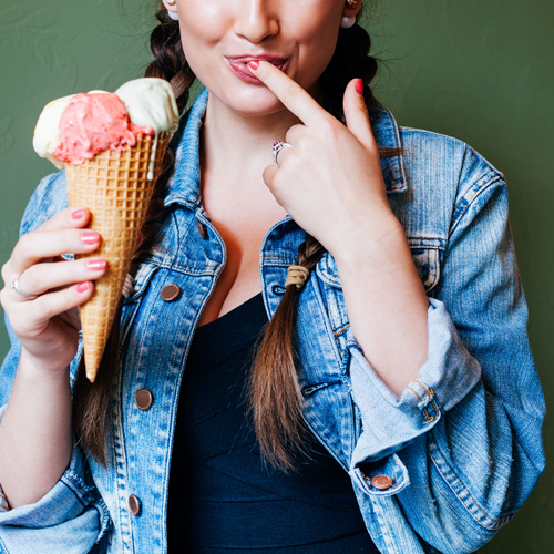 Ναι, όλα αυτά συμβαίνουν στο σώμα σου όταν καταναλώνεις ζάχαρη